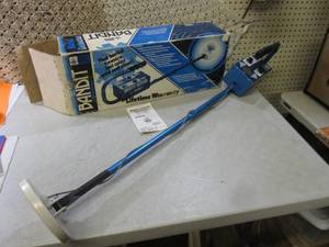 lot 160 image: Bounty Hunter Bandit Metal Detector...