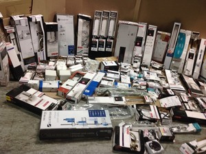 Large assortment of Bathroom accesories review pictures