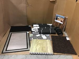 ASSORTED MIX PALLET WITH FLOORINGFLOOR MATS SEE PICS