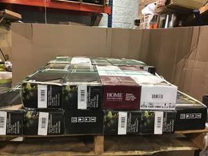 ASSORTED PALLET WITH PREMIUM PORCELIAN TILE SEE PICS