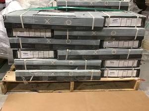 PALLET WITH STRATA HD PREMIUM TILE SEE PICS