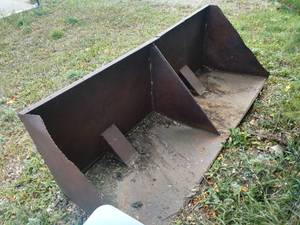 lot 5 image: 84 Skid-steer Bucket