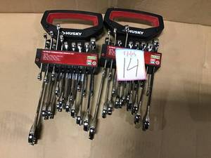 lot 14 image: SAEMetric Combination Wrench Set (18-Piece) by Husky &nbspin good condition 
