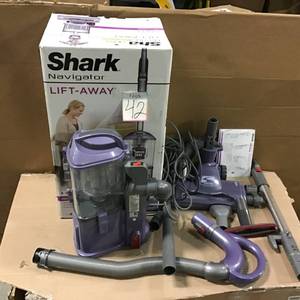 lot 42 image: Shark Navigator Lift-Away Upright Vacuum NV351 &nbspin good condition 