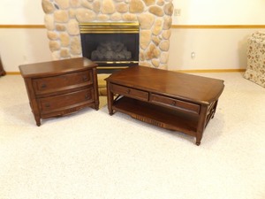 lot 12 image: Broyhill Coffee Table and End Table Set