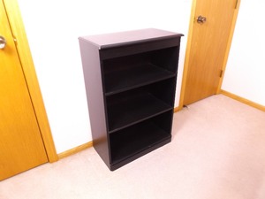 lot 32 image: Small Black Wood Bookshelf