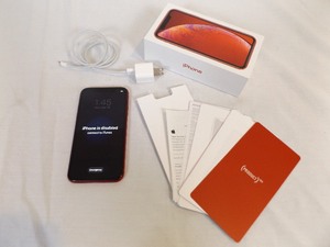 lot 76 image: Locked Apple iPhone X