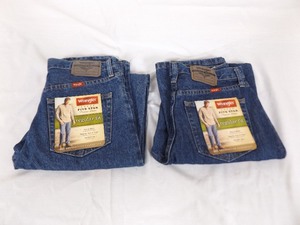 lot 86 image: 2 NEW Pairs of Mens 2934 Wrangler Jeans