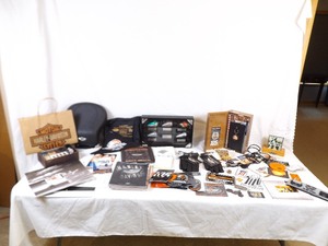 lot 106 image: Lot of Harley Davidson Themed Collectibles