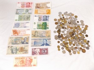 lot 114 image: Lot of Foreign Coins and Currency