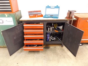 lot 122 image: LOADED with Tools&nbspMechanics Cabinet and Workbench 