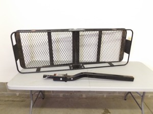 lot 149 image: Valley Industries Iron Cargo Hitch Rack