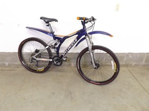 lot 167 image: Specialized Enduro Expert Road Bike