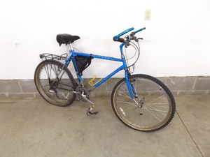 lot 169 image: Schwinn Sierra Comp Road Bike