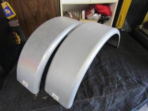 lot 6 image: new trailer fenders