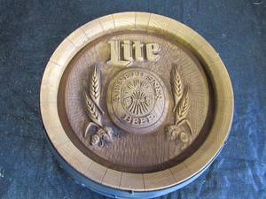 lot 10 image: Miller Lite bar display
