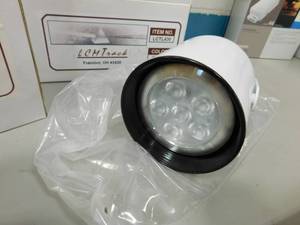 lot 20 image: 4 - New LCM Track Lighting - Item # LCTL430