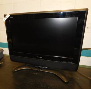 lot 38 image: 26 Sharp Flat Screen TV