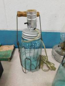 lot 58 image: Vintage Lanterns & Mason Jars