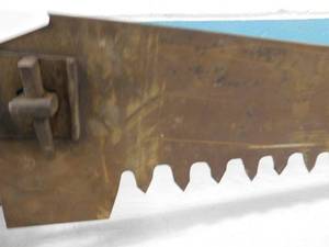 lot 60 image: Antique Ice Carving Saw - blade length 60