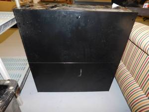 lot 138 image: Metal Uline Organizer - 34(w) x 12(d) x 3(h)