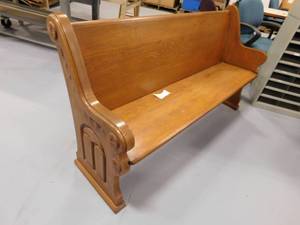 lot 141 image: Church Pew - 62(w) x 20(d)