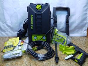 lot 37 image: Hyper Tough ABW-HP-1600A 1600 PSI Electric Pressure Washer