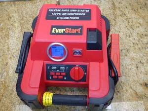lot 41 image: Everstart JUS750CE Jump Starter w 120 PSI Digital Compressor