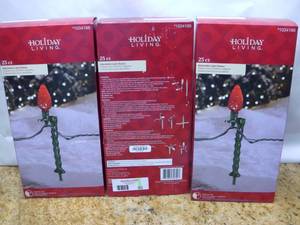 lot 46 image: Holiday Living 25-Pack Plastic Lawn Stakes 3 Boxes