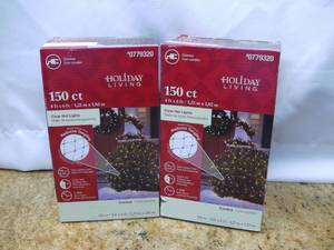 lot 47 image: Holiday Living 4-ft x 6-ft Constant White Incandescent Mini Plug-In Christmas Net Lights SKU 779320  (Qty 2)