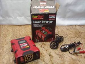 lot 15 image: EverStart 400W Slim Inverter