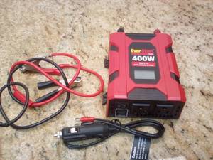 lot 21 image: EverStart 400W Slim Inverter