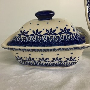 lot 21 image: Polish Dish Items Including Serving Dishes