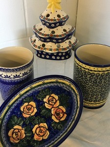 lot 10 image: Variety Lot- Polish Dishes