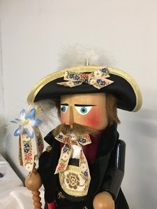 lot 98 image: Steinbach Nutcracker The Bavarian
