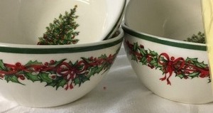 lot 122 image: 4 Christopher Radko Cereal Bowls
