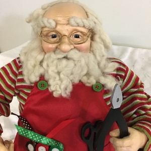 lot 167 image: Large Working Santa on a Stool
