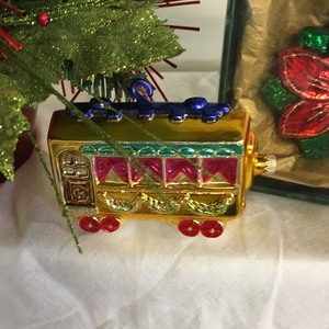 lot 165 image: Christmas Decor and Ornaments