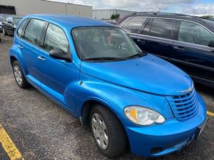 lot 8 image: 2008 Chrysler PT Cruiser