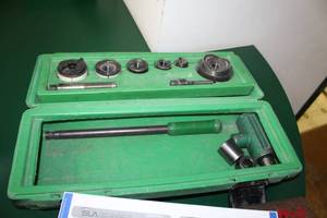 lot 117 image: Greenlee Ratchet Knockout Punch Set, Case