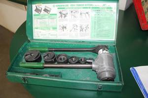 lot 119 image: Greenlee Ratchet Knockout Driver 19041906SB, Metal Case