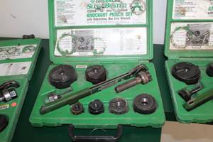 lot 124 image: Greenlee SlugBuster Ratchet Knockout Punch Set 7238SB, Case