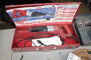 lot 139 image: Milwaukee Sawzall, Metal Case