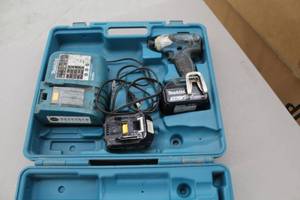 lot 146 image: Makita 18V Cordless Impact Drill, Battery(2), Charger, Case