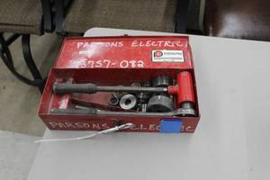 lot 162 image: Hand Ratchet Knock-Out Set, Metal Case