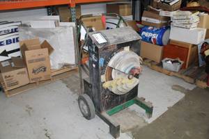lot 106 image: Greenlee Speed Bender 555