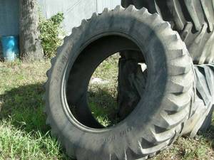 lot 256 image: 1 Used 20.8R42 Big Equipment Tire