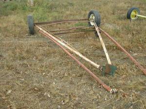 lot 7 image: Misc AxleTrailerFarm