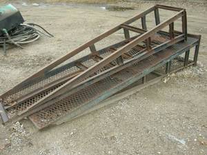 lot 57 image: Large Truck Ramps