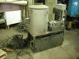 lot 71 image: Allied Hot Water Pressure Washer